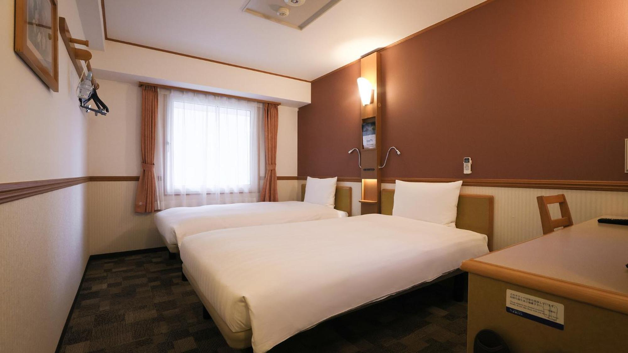 Toyoko Inn Kanazawa Kenrokuen Korimbo מראה חיצוני תמונה