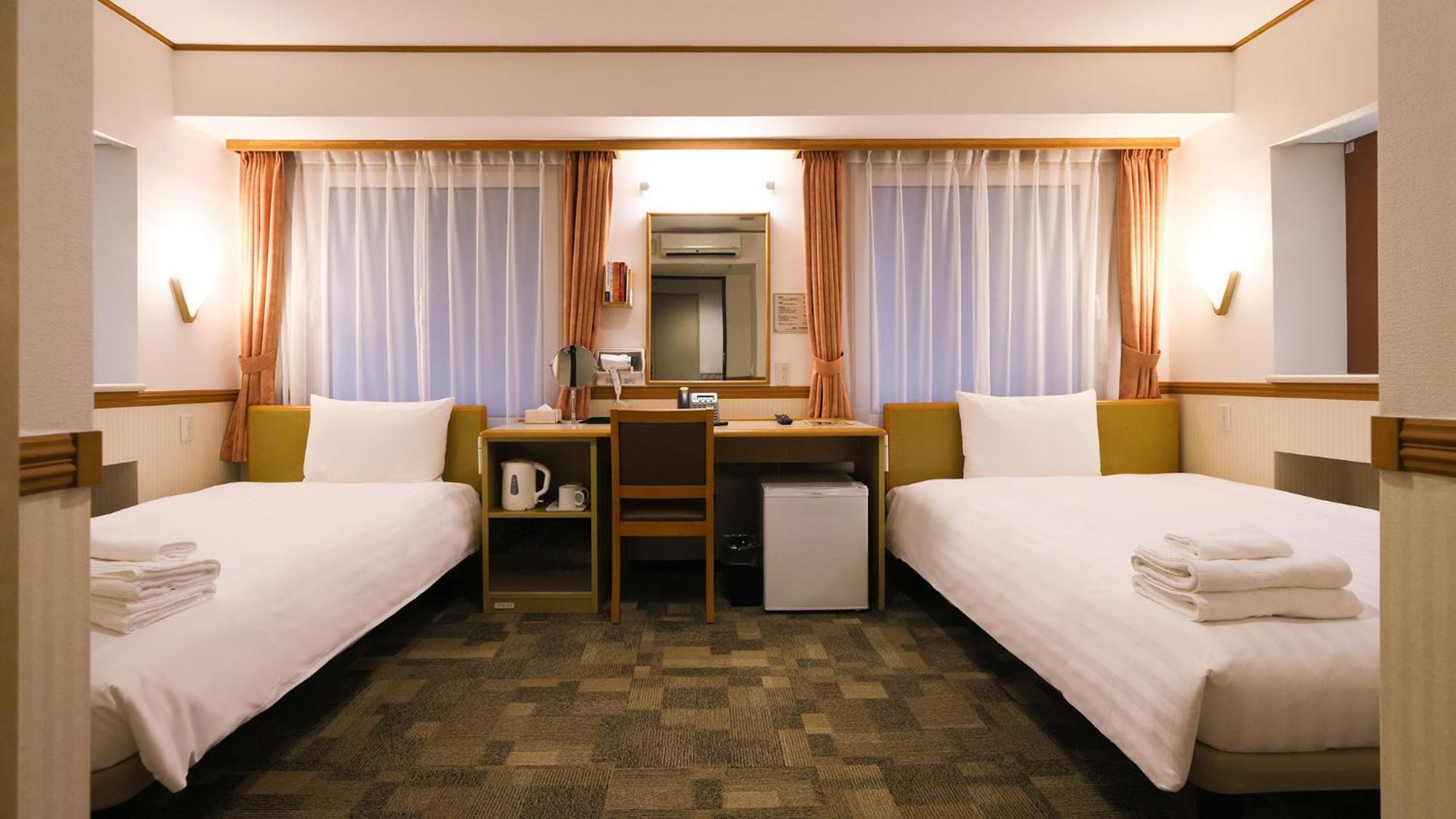 Toyoko Inn Kanazawa Kenrokuen Korimbo מראה חיצוני תמונה